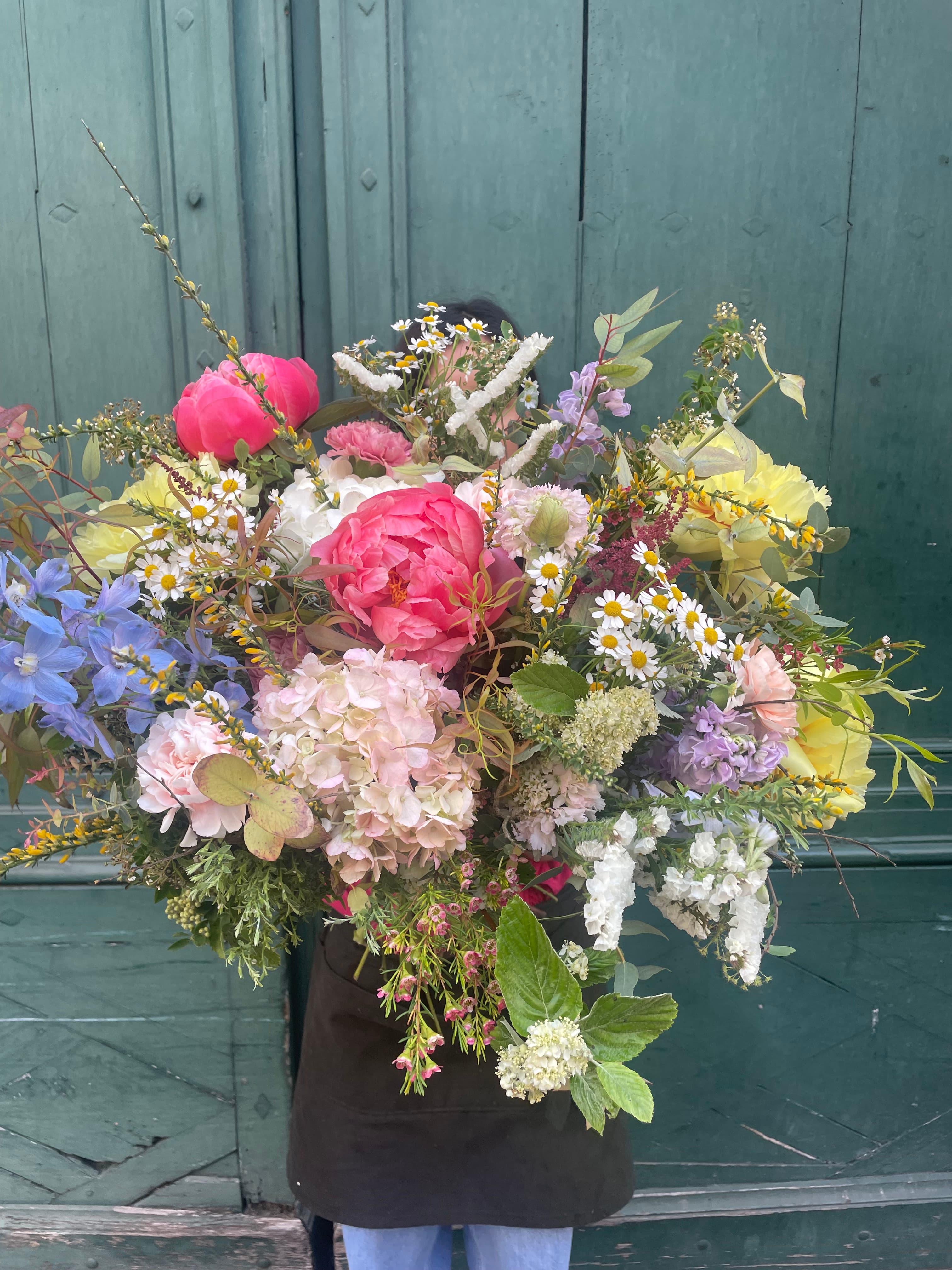 Bouquet de fleurs élégant, moderne - Image 1